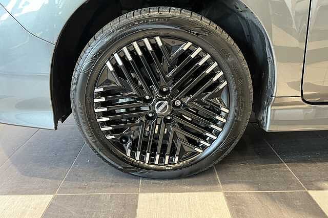 Nissan Leaf 5 Dr Hatchback E (160kw) e+ Tekna