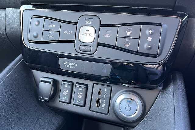 Nissan Leaf 5 Dr Hatchback E (160kw) e+ Tekna
