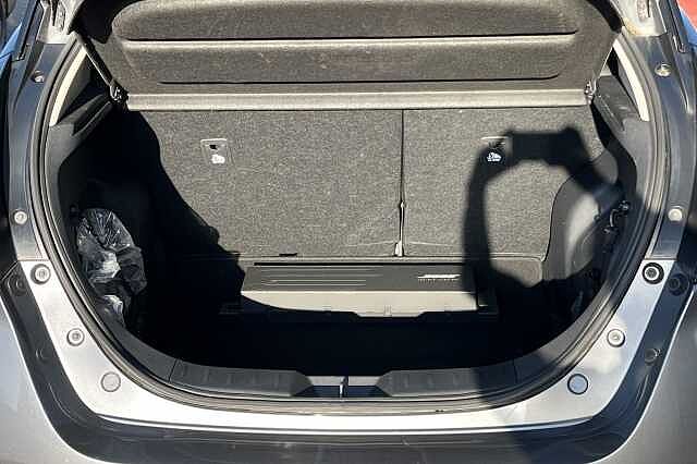 Nissan Leaf 5 Dr Hatchback E (160kw) e+ Tekna