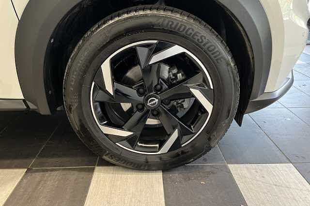 Nissan Juke 1.0 DIG-T (114ps) N-Connecta