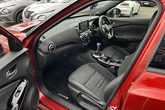 Nissan Juke 1.0 DIG-T Tekna+ 5-Door Hatchback