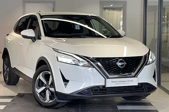 Nissan Qashqai 1.3 DIG-T (158ps) 4WD N-Connecta Xtronic