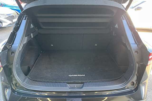 Nissan Qashqai 1.3 DiG-T MH 158 Tekna+ 5dr Xtronic