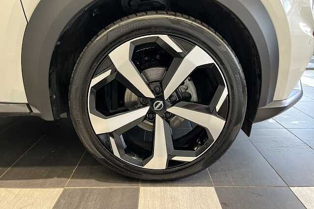 Nissan Juke 1.6 Hybrid Tekna 5dr Auto