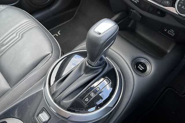Nissan Juke 1.6 Hybrid Tekna 5dr Auto