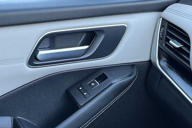 Nissan Qashqai 1.3 DiG-T MH Tekna 5dr