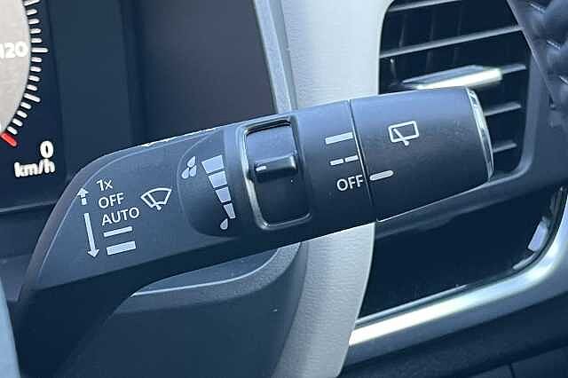 Nissan Qashqai 1.3 DiG-T MH Tekna 5dr