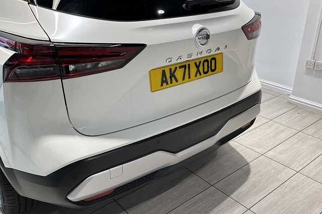 Nissan Qashqai 1.3 DiG-T MH 158 Tekna 5dr 4WD Xtronic