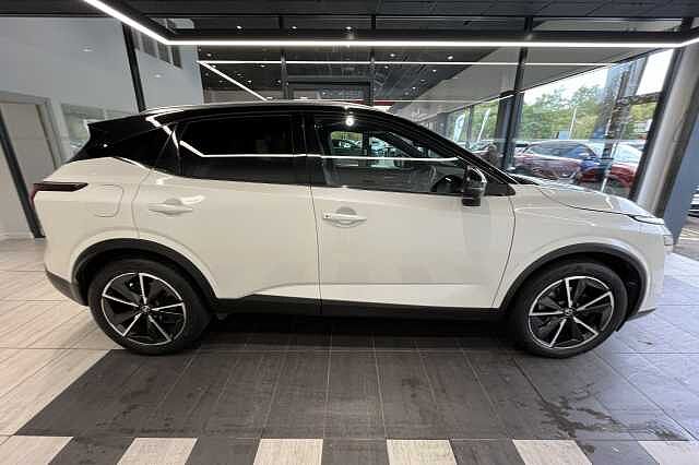 Nissan Qashqai 1.3 DiG-T MH 158 Tekna 5dr 4WD Xtronic