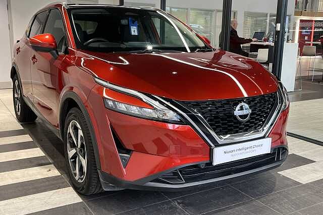 Nissan Qashqai 1.3 DiG-T MH 158 N-Connecta 5dr Xtronic