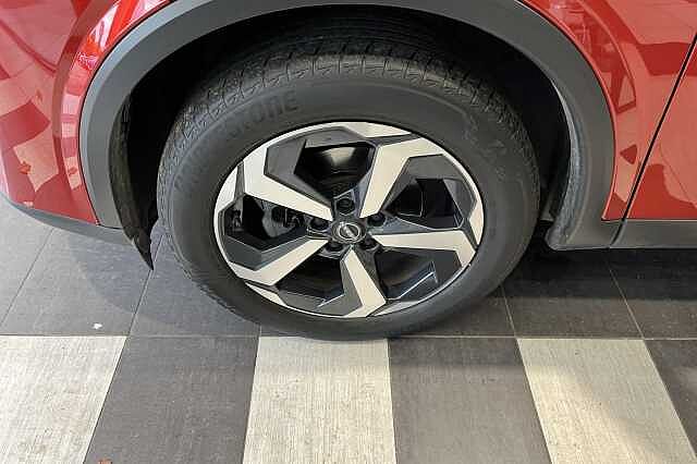 Nissan Qashqai 1.3 DiG-T MH 158 N-Connecta 5dr Xtronic