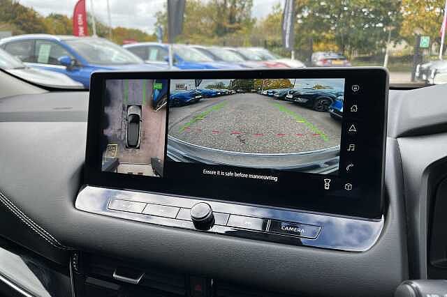 Nissan Qashqai 1.3 DiG-T MH 158 N-Connecta 5dr Xtronic