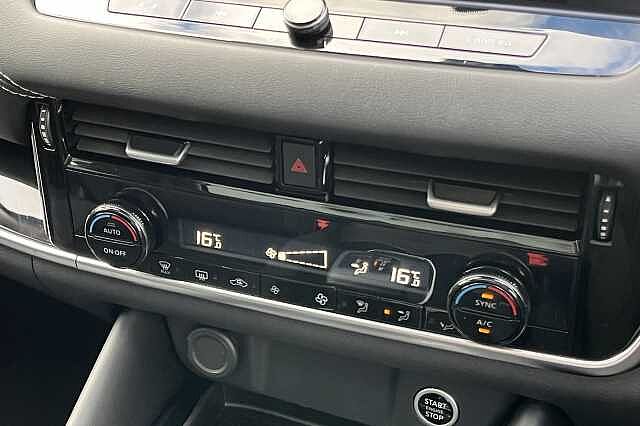 Nissan Qashqai 1.3 DiG-T MH 158 N-Connecta 5dr Xtronic