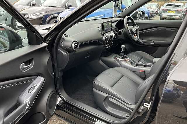 Nissan Juke 1.0 DiG-T 114 Tekna 5dr