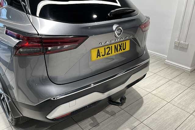 Nissan Qashqai 1.3 DiG-T MH Tekna 5dr