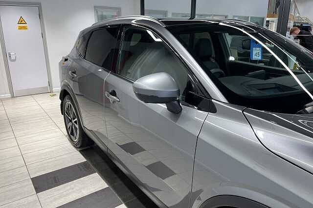 Nissan Qashqai 1.3 DiG-T MH Tekna 5dr