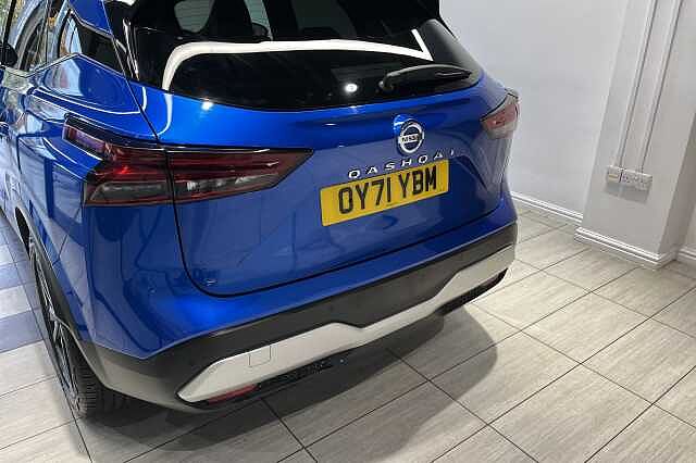 Nissan Qashqai 1.3 DiG-T MH 158 Tekna 5dr 4WD Xtronic