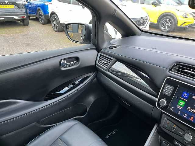Nissan Leaf 110kW N-Connecta 39kWh 5dr Auto
