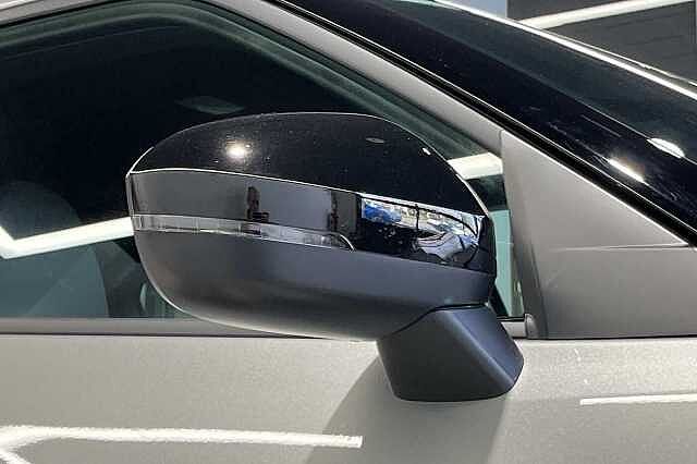 Nissan Juke 1.0 DiG-T N-Connecta 5dr