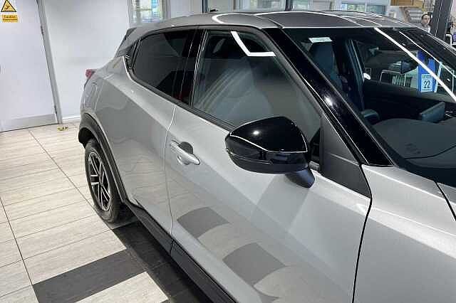 Nissan Juke 1.0 DiG-T N-Connecta 5dr