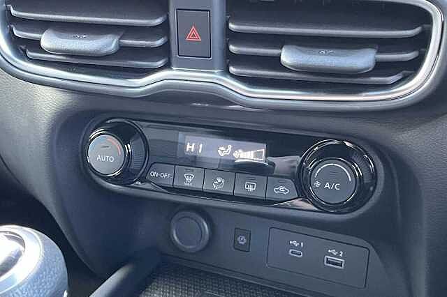 Nissan Juke 1.0 DiG-T N-Connecta 5dr