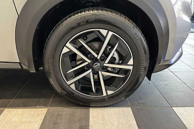 Nissan Juke 1.0 DiG-T N-Connecta 5dr