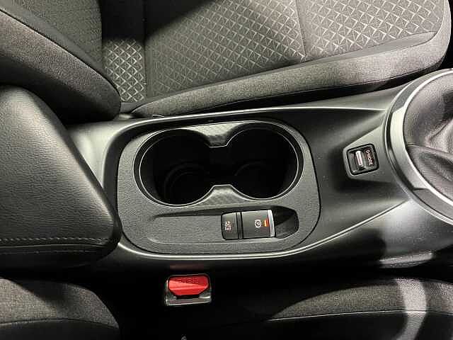 Nissan Juke 1.0 DiG-T N-Connecta 5dr