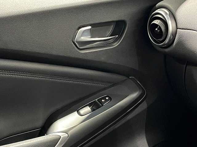 Nissan Juke 1.0 DiG-T N-Connecta 5dr