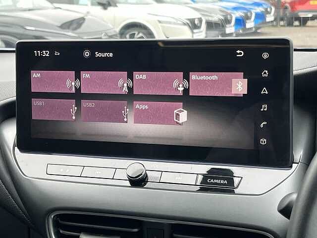 Nissan Juke 1.0 DiG-T N-Connecta 5dr