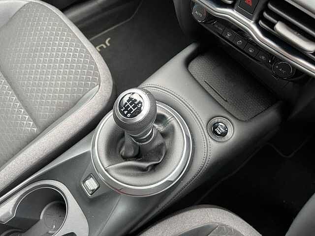 Nissan Juke 1.0 DiG-T N-Connecta 5dr