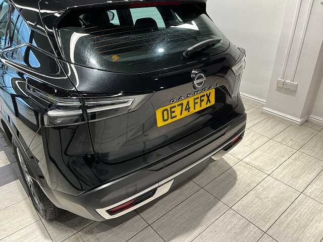 Nissan Qashqai 1.3 DiG-T MH Acenta Premium 5dr