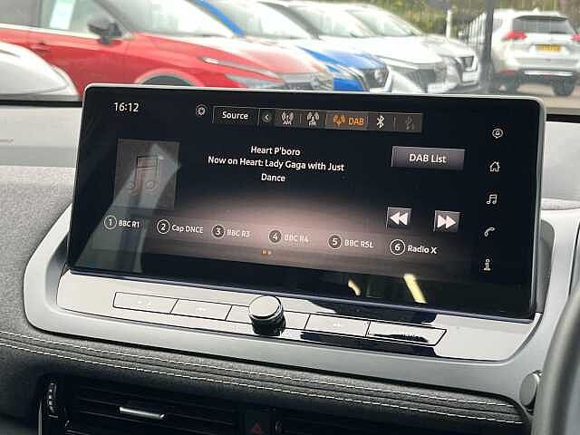 Nissan Qashqai 1.3 DiG-T MH Acenta Premium 5dr