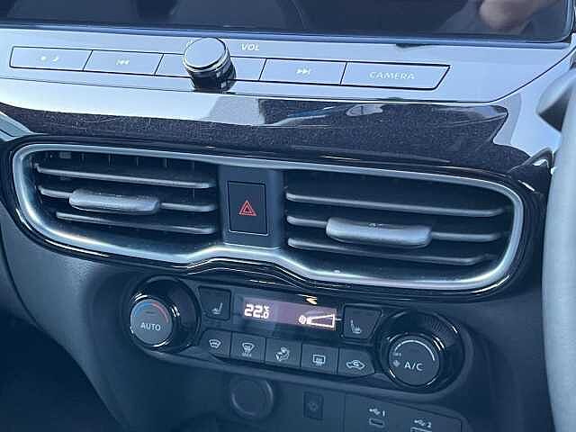 Nissan Juke 1.0 DiG-T Tekna 5dr