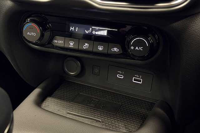 Nissan Juke 1.0 DiG-T N-Connecta 5dr