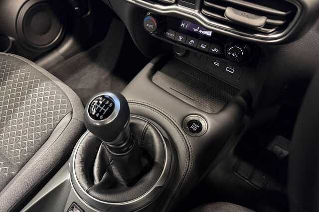 Nissan Juke 1.0 DiG-T N-Connecta 5dr