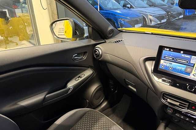 Nissan Juke 1.0 DiG-T N-Connecta 5dr