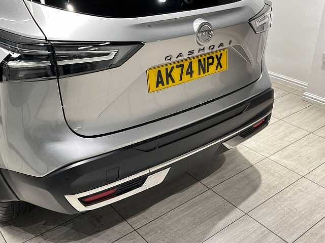 Nissan Qashqai 1.3 DiG-T MH N-Connecta 5dr