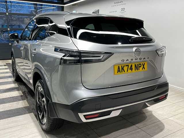 Nissan Qashqai 1.3 DiG-T MH N-Connecta 5dr