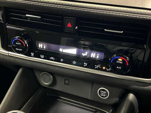 Nissan Qashqai 1.3 DiG-T MH N-Connecta 5dr