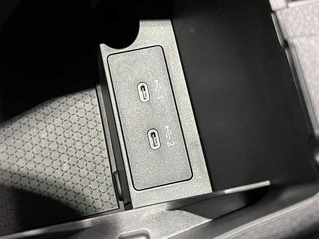 Nissan Qashqai 1.3 DiG-T MH N-Connecta 5dr