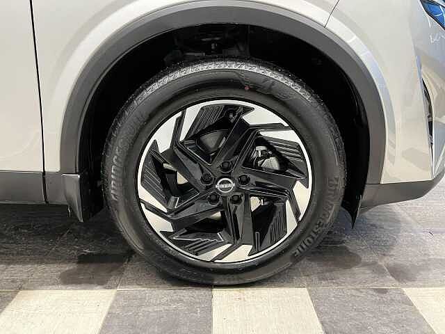 Nissan Qashqai 1.3 DiG-T MH N-Connecta 5dr