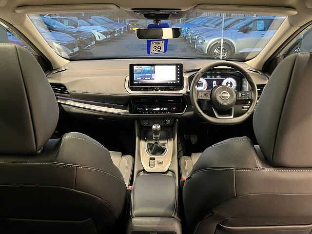 Nissan Qashqai 1.3 DiG-T MH N-Connecta 5dr