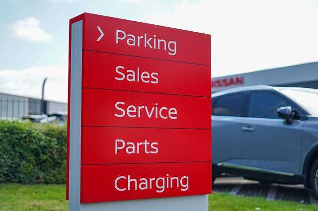 Nissan Qashqai 1.3 DiG-T MH 158 N-Connecta 5dr Xtronic