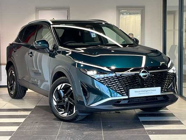 Nissan Qashqai 1.3 DiG-T MH N-Connecta [Glass Roof] 5dr