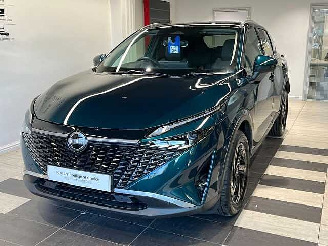 Nissan Qashqai 1.3 DiG-T MH N-Connecta [Glass Roof] 5dr