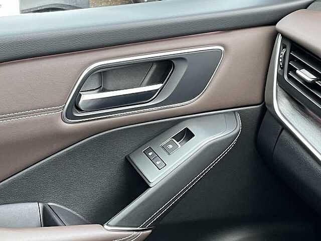 Nissan Qashqai 1.3 DiG-T MH Tekna 5dr