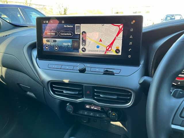 Nissan Juke 1.0 DiG-T N-Connecta 5dr DCT