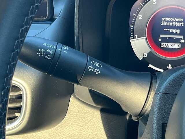 Nissan Juke 1.0 DiG-T N-Connecta 5dr DCT