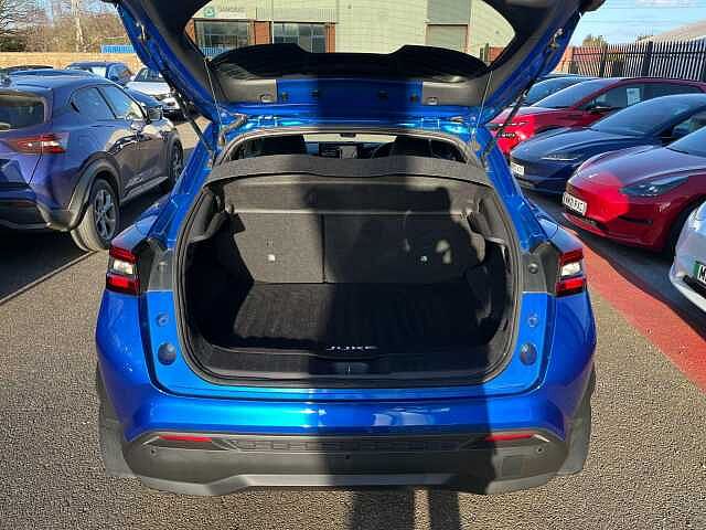 Nissan Juke 1.0 DiG-T N-Connecta 5dr DCT