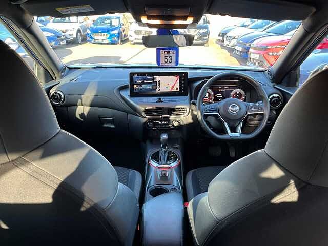 Nissan Juke 1.0 DiG-T N-Connecta 5dr DCT